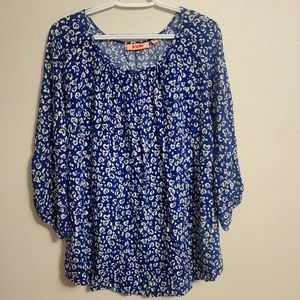 Women's Lightweight 1X EVRI Blouse.